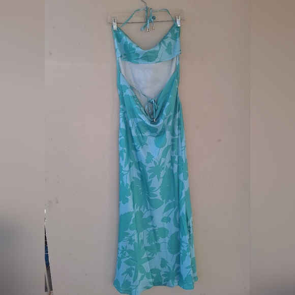 Fortunate One Sweet Autumn Leaves Satin Halter Maxi Dress Sage Size L NWT - Picture 15 of 16